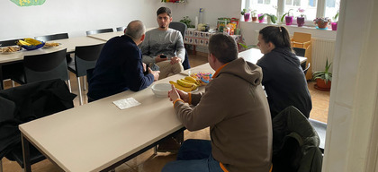 Vluchtelingen en Sebastian van Pentru Tine